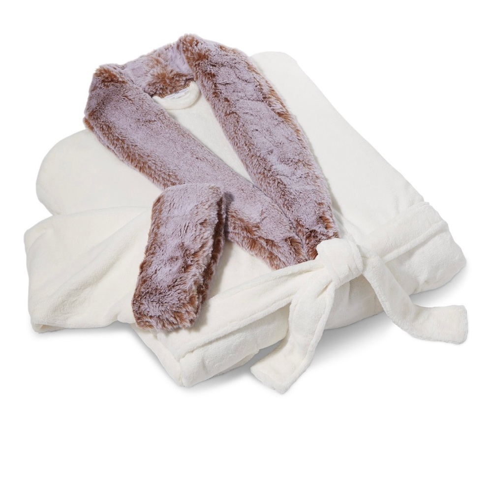 NIB Hotel Collection Faux Fur Robe - Picture 4 of 5